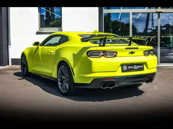 Chevrolet Camaro ZL1 6.2 V8 RWD - Photo 2