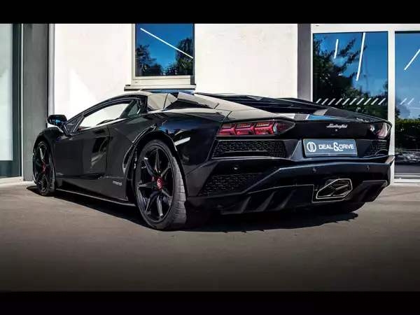 Lamborghini Aventador S COUPE 6.5 V12 (740 CH) - Photo 2