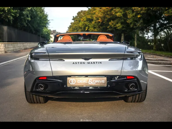 Aston Martin DB12 VOLANTE 4.0 V8 680 CH - Photo 3