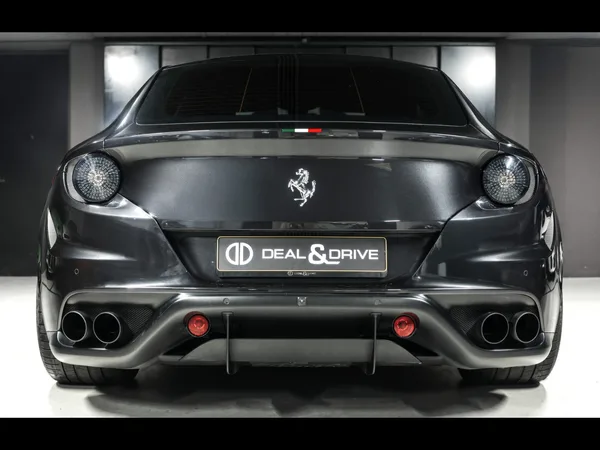 Ferrari FF 6.2 V12 4RM (661 CH) - Photo 3
