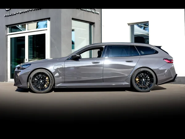 BMW M5 TOURING (G99) - Photo 2