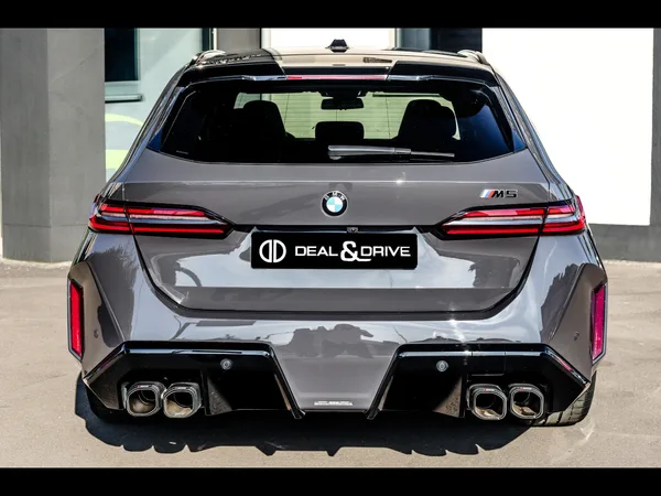 BMW M5 TOURING (G99) - Photo 3