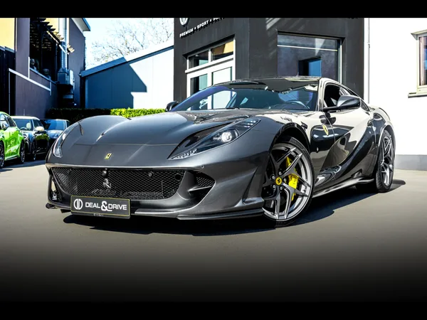 Ferrari 812 Superfast 6.5 V12 - Photo 1