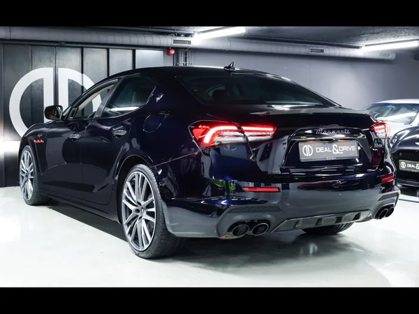 Maserati Ghibli TROFEO 3.8 V8 RWD (580 CH) - Photo 2