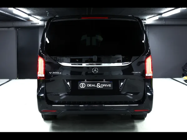 Mercedes-Benz V 300 d 4MATIC EXTRALANG AMG-LINE - Photo 3