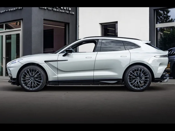Aston Martin DBX 707 4.0 V8 (707 CH) - Photo 2