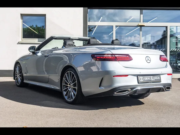 Mercedes-Benz E 300 CABRIOLET AMG-LINE - Photo 2