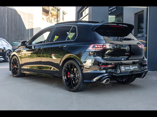 Volkswagen Golf GTI 8.5 2.0 TSI CLUBSPORT DSG7 (300 CH) - Photo 2