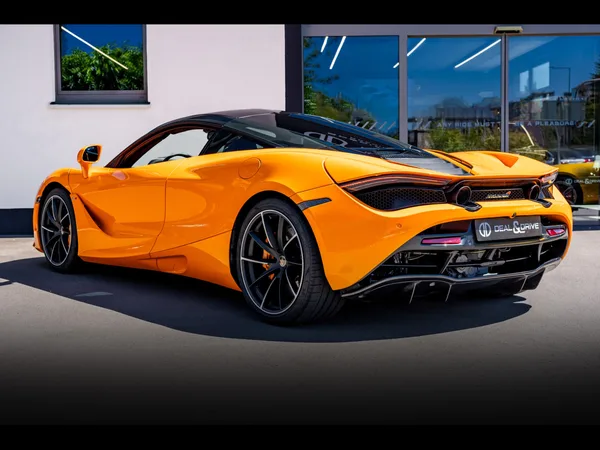 McLaren 720S COUPE - Photo 2