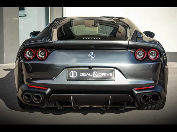 Ferrari 812 Superfast 6.5 V12 - Photo 3