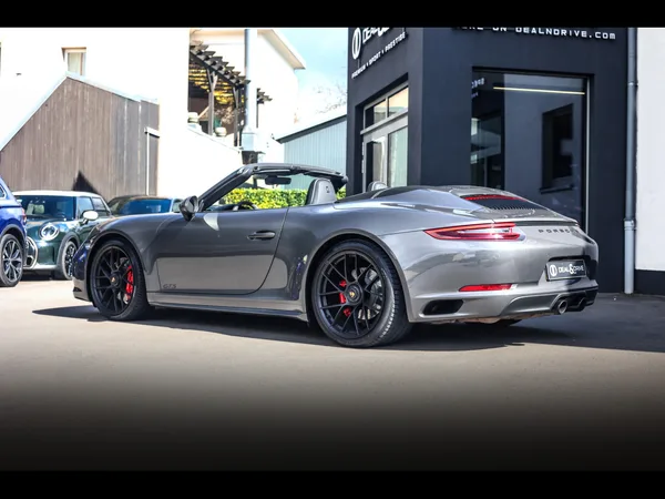 Porsche 911 (991.2) CARRERA GTS CABRIOLET PDK - Photo 2