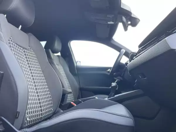 Audi A1 Sportback 35 TFSI S-tronic S-Line - Photo 3