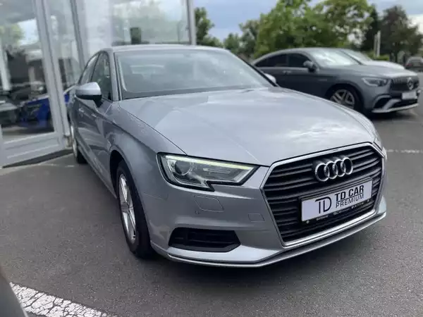 Audi A3 30 Tdi 116 S-tronic Limousine - Photo 2