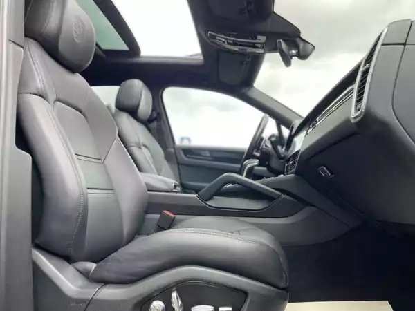 Porsche Cayenne S E-Hybride 3.0 462 Tiptronic - Photo 3