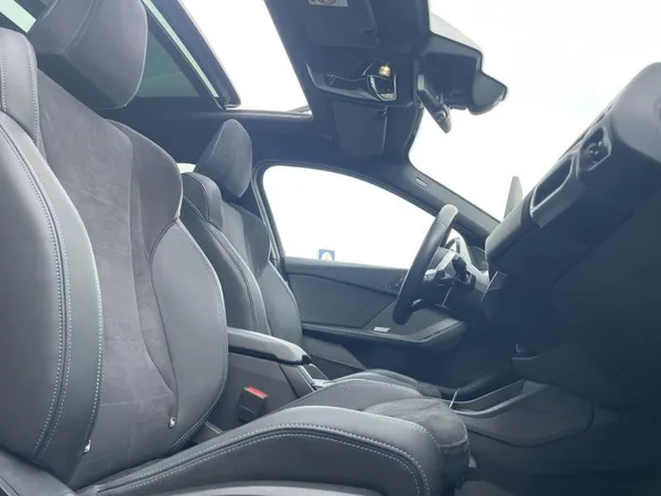 BMW 120 i Pack M Auto - Photo 3