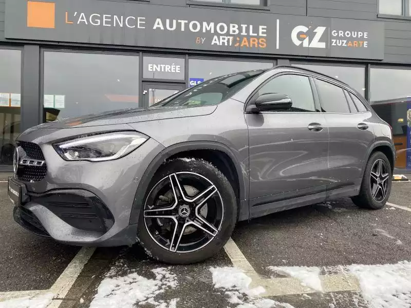 Mercedes-Benz GLA 200 AMG Line - Photo 1