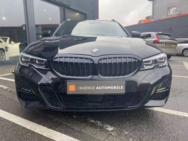 BMW 320 xDrive pack M - Photo 1