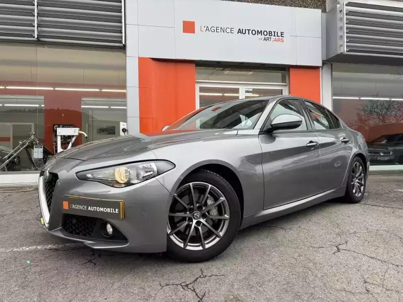 Alfa Romeo Giulia 2.2 TURBO DIESEL - Photo 1