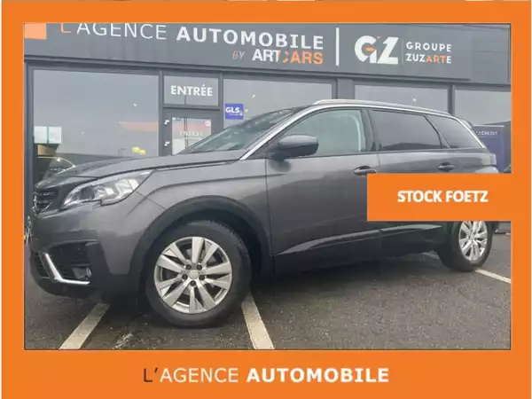 Peugeot 5008 7 places - Photo 1