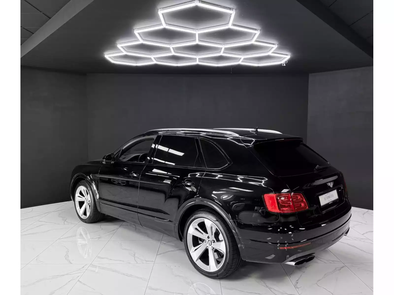 Bentley Bentayga 4.0 V8 / 1ST HAND / FULL SERVICE - Photo 1