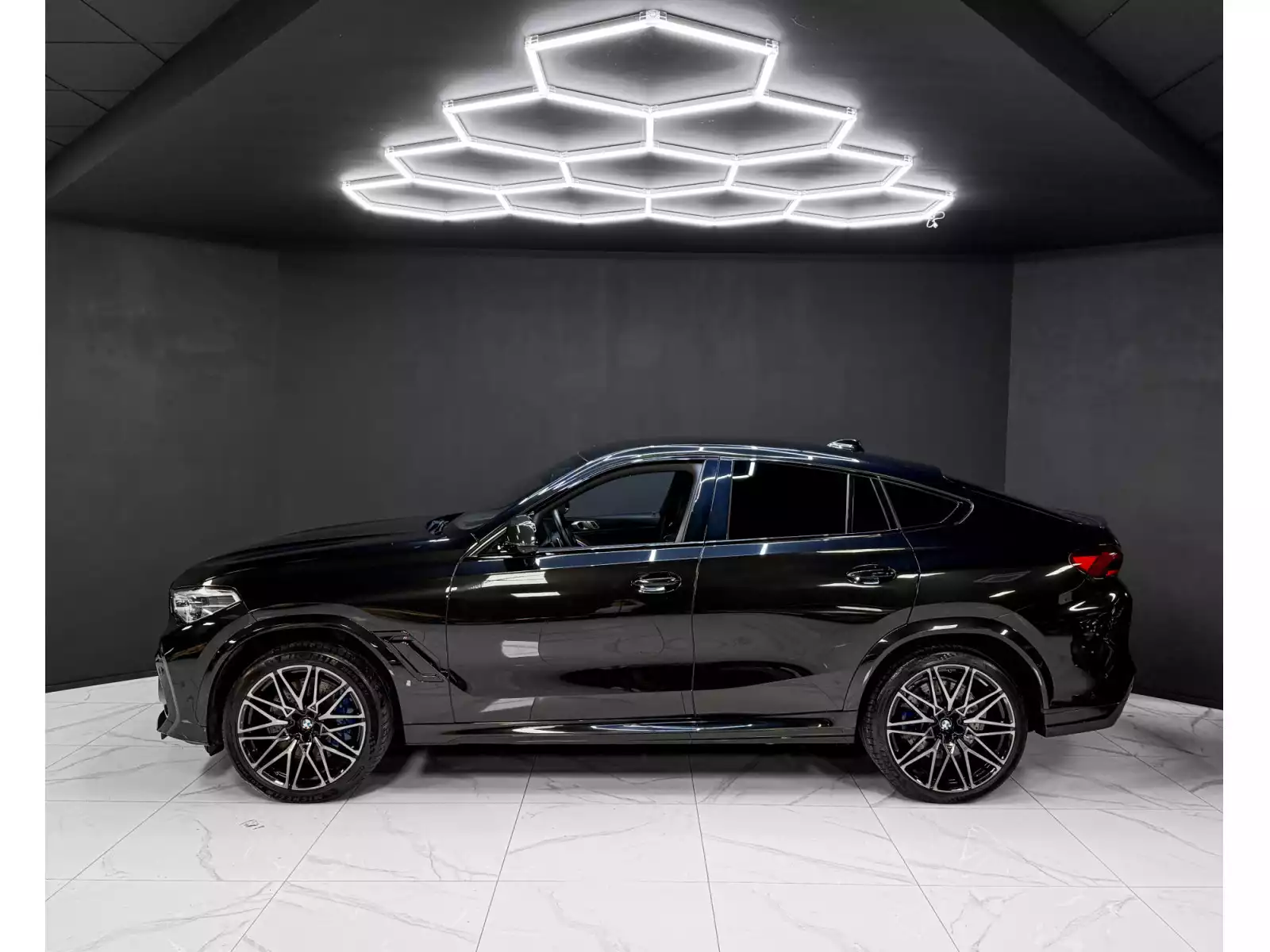 BMW X6 M COMPETITION / HK / 360 / SOFT CLOSE / MASSAGE - Photo 1
