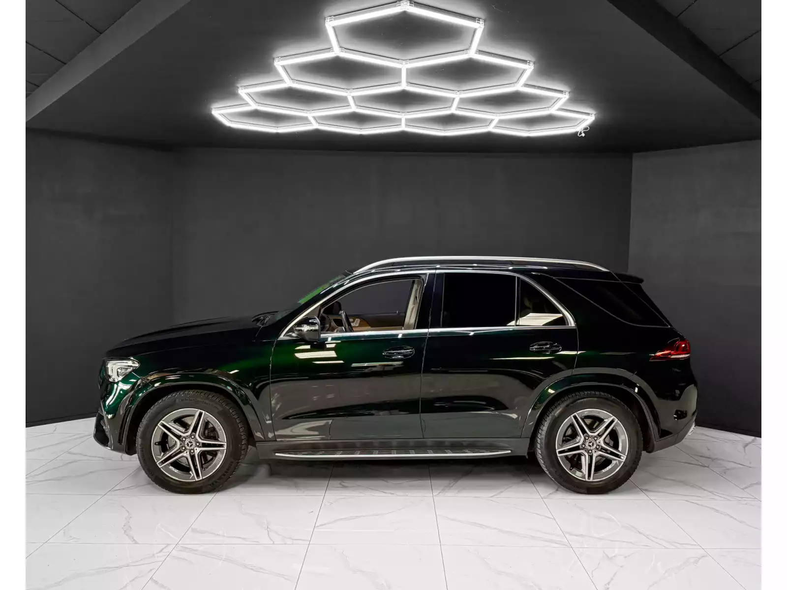 Mercedes-Benz GLE 350 d AMG Line / Spec / 360 / New service - Photo 1