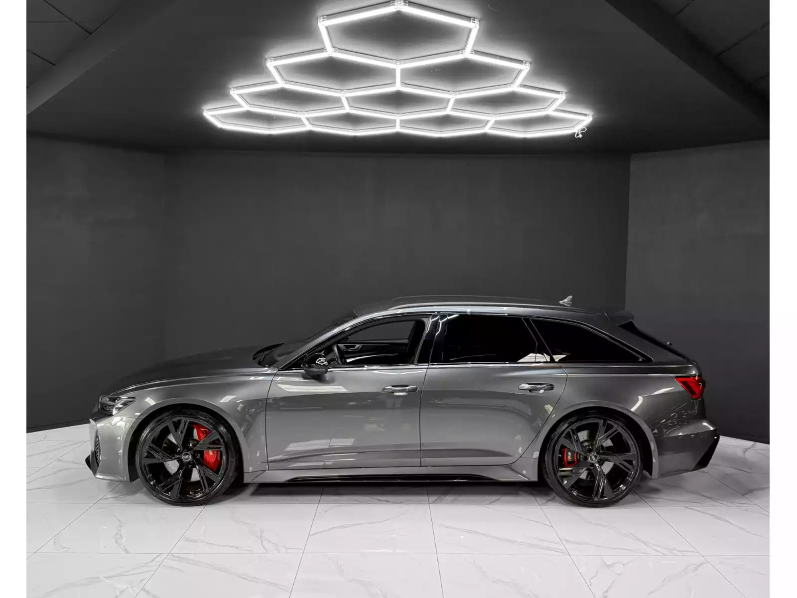Audi RS6 Avant 4.0 V8 TFSI - Photo 1