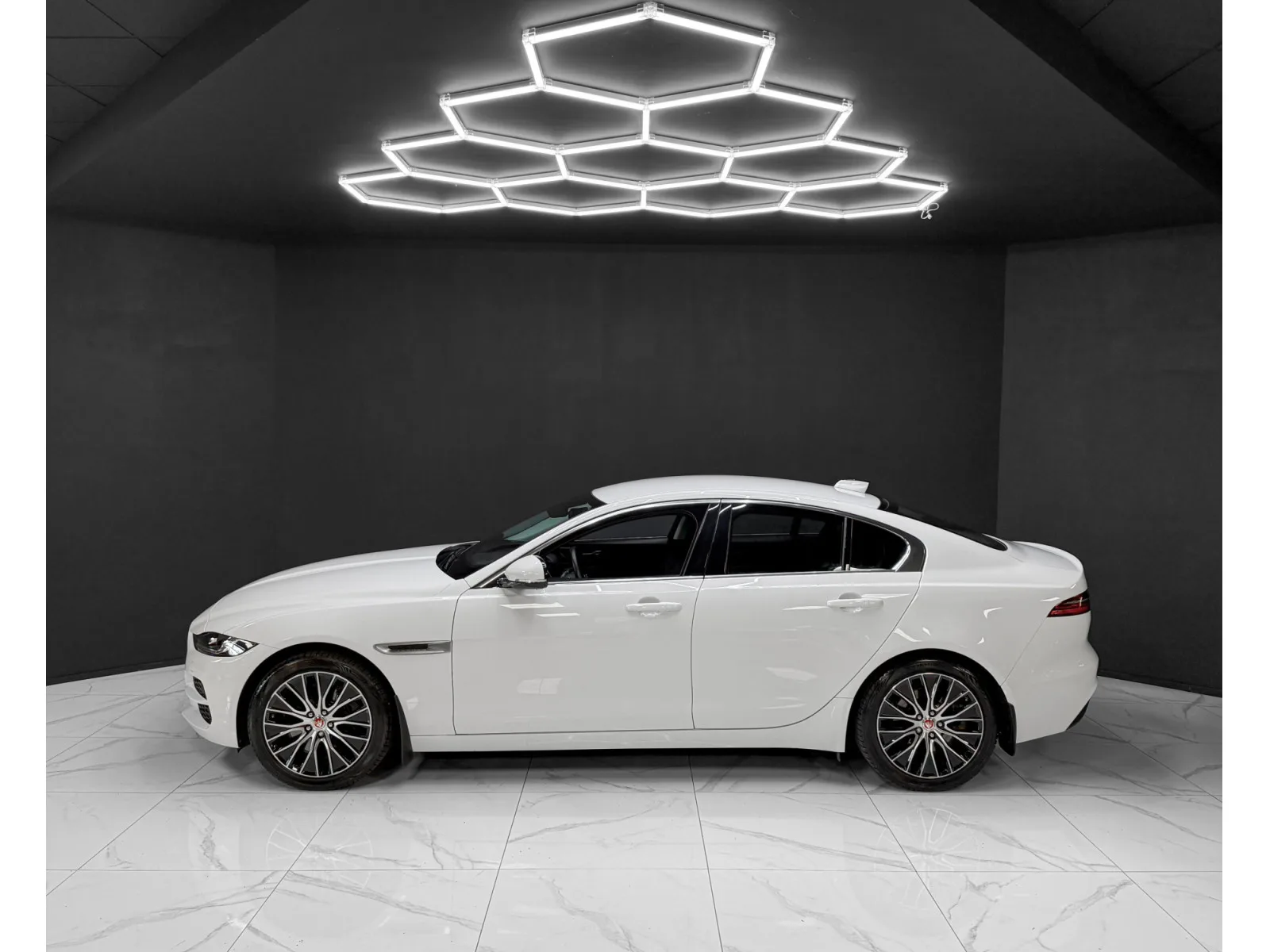Jaguar XE P300 AWD HSE - Photo 1