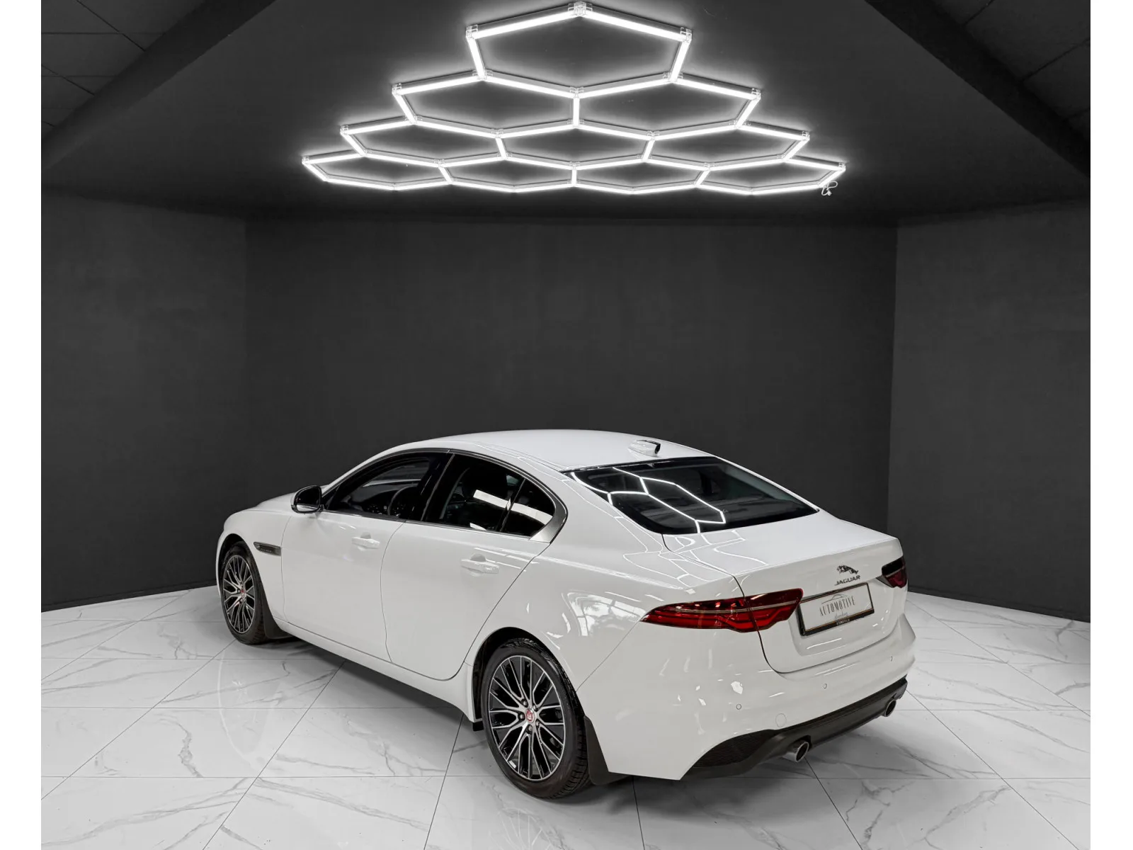 Jaguar XE P300 AWD HSE - Photo 1