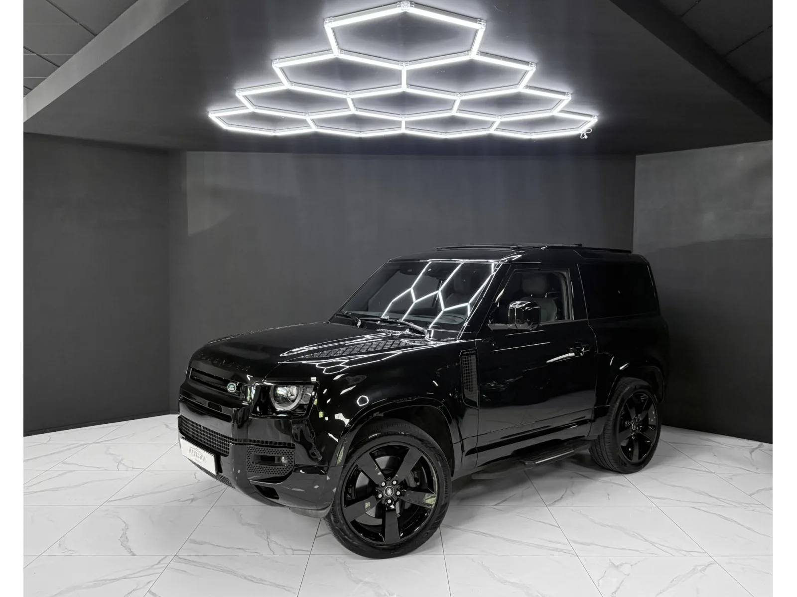 Land Rover Defender 90 AWD V8 WARRANTY 12/2029 - Photo 1