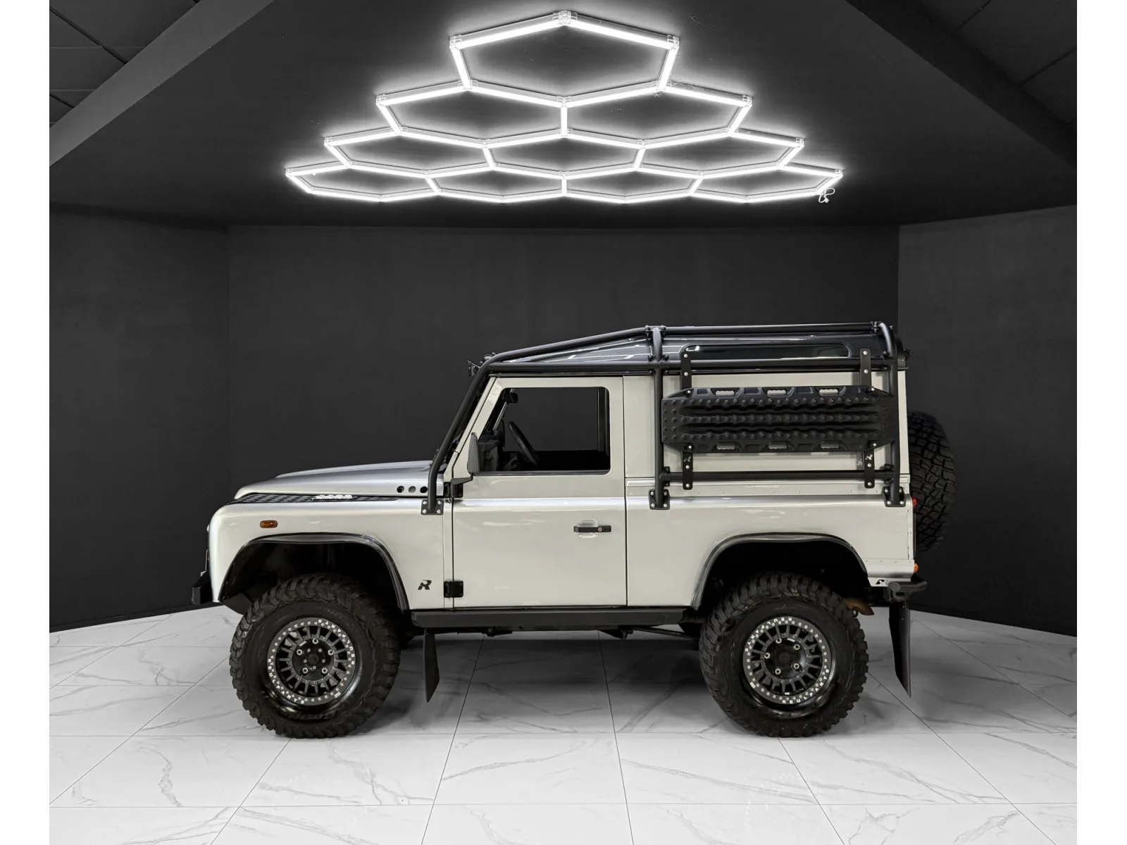 Land Rover Defender 90 TD5 REUL SPORT PARTS - Photo 1