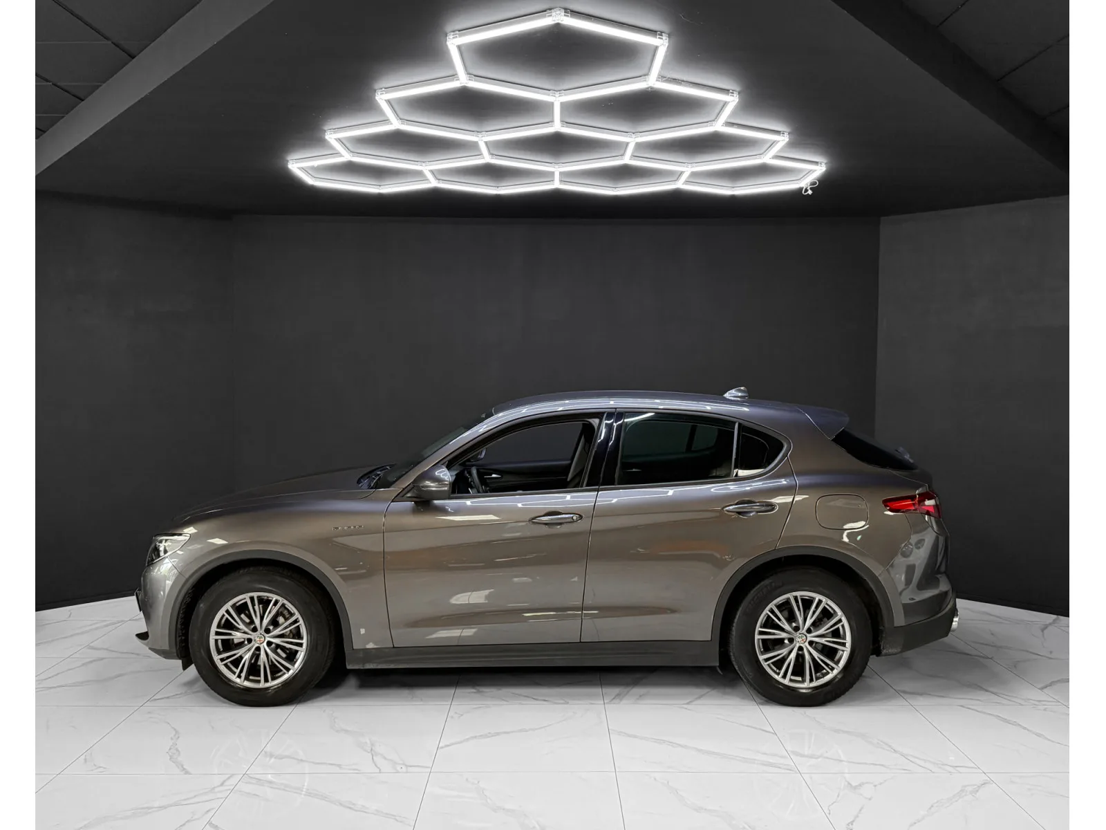 Alfa Romeo Stelvio 2.2 Diesel 160 ch - Photo 1