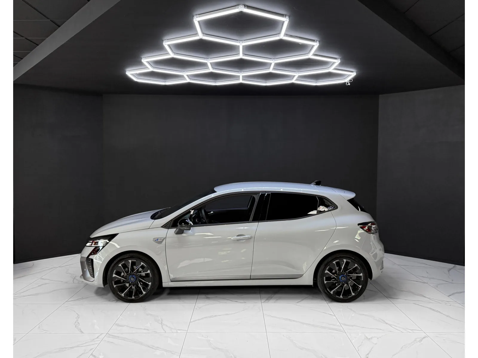 Renault Clio Esprit Alpine E-Tech Full Hybrid 145 - Photo 1