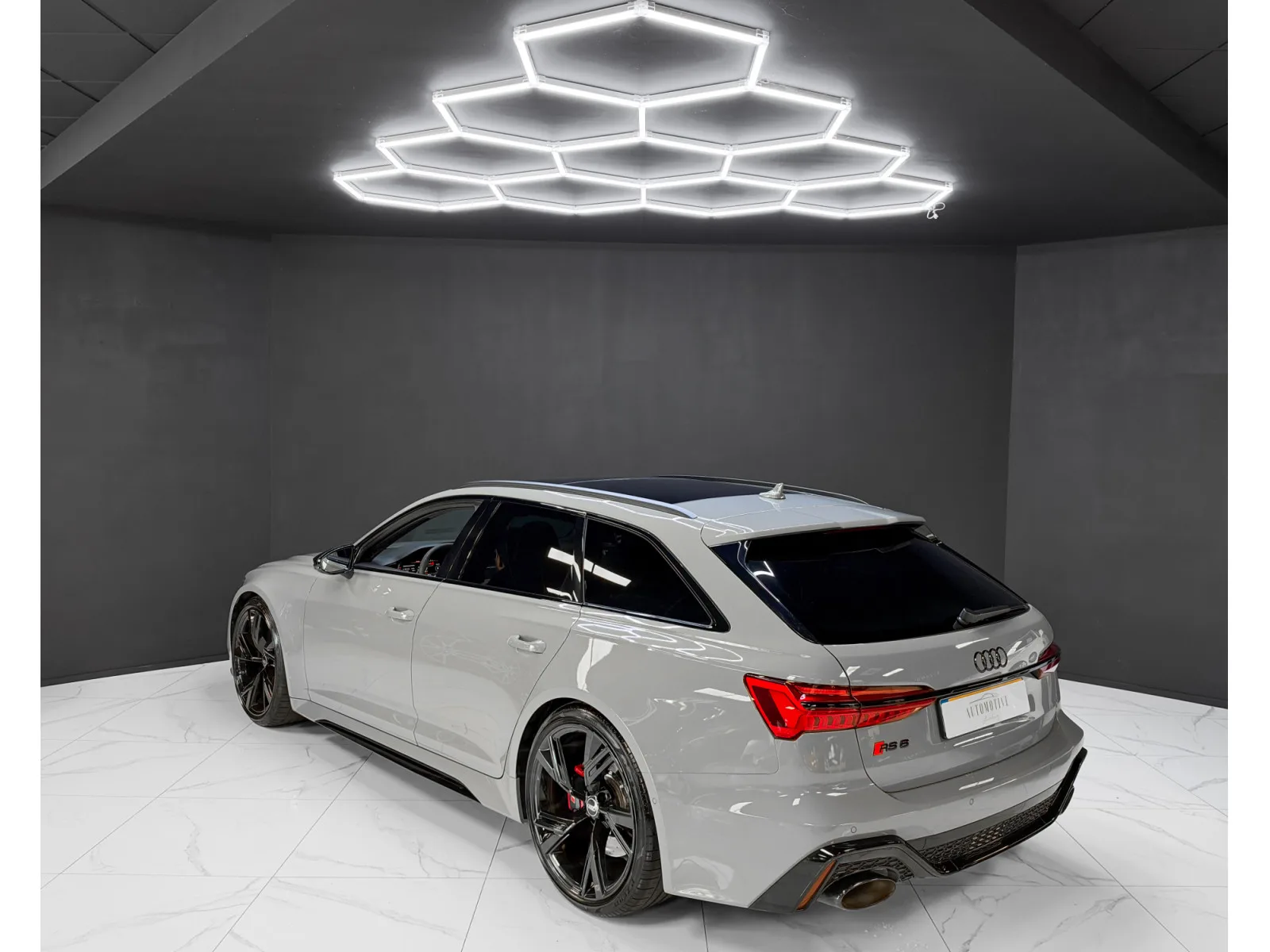 Audi RS6 Avant 4.0 V8 TFSI - Photo 1