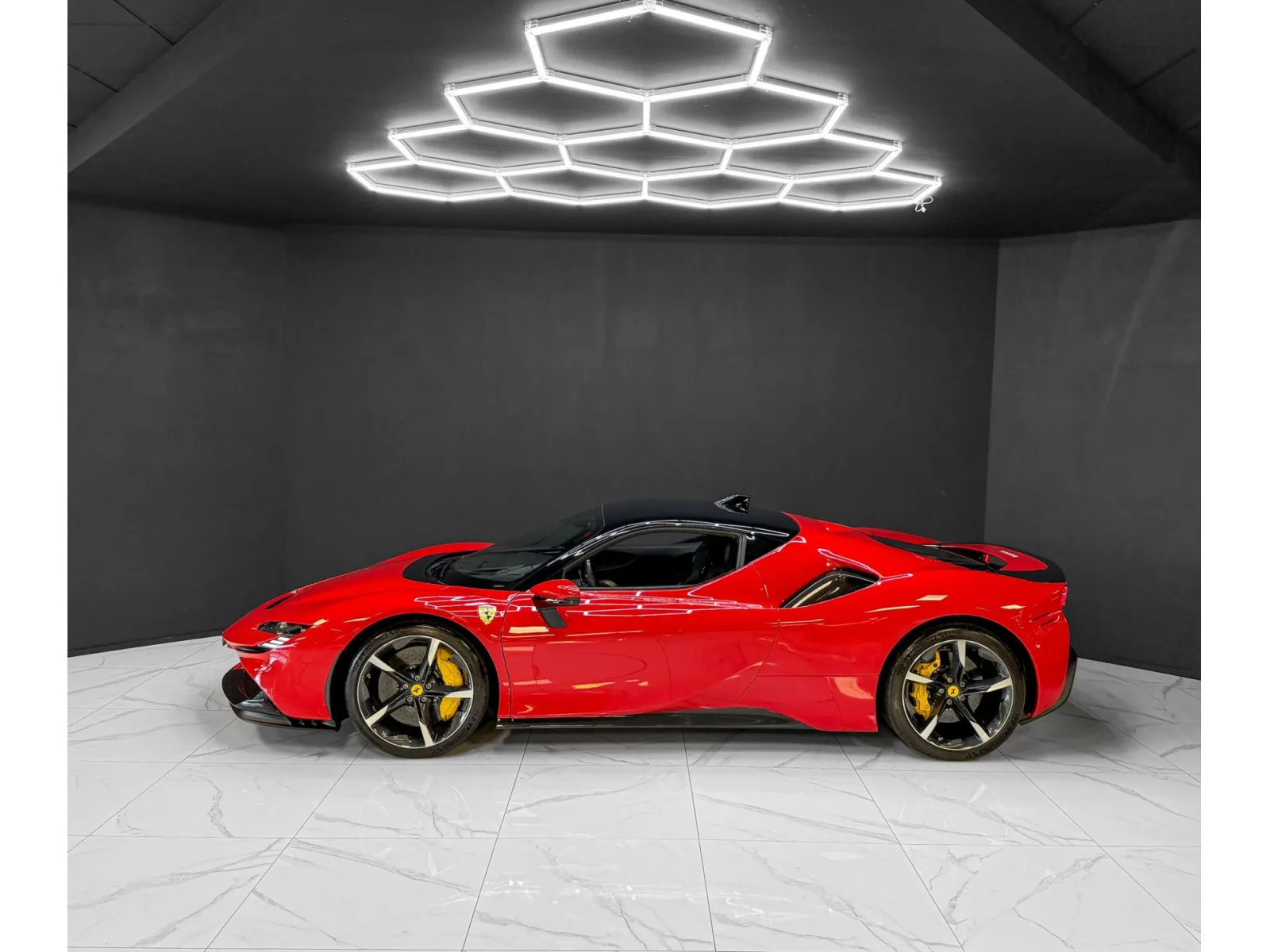 Ferrari SF90 Stradale Racing Seats / Carbon / Lift / JBL - Photo 1