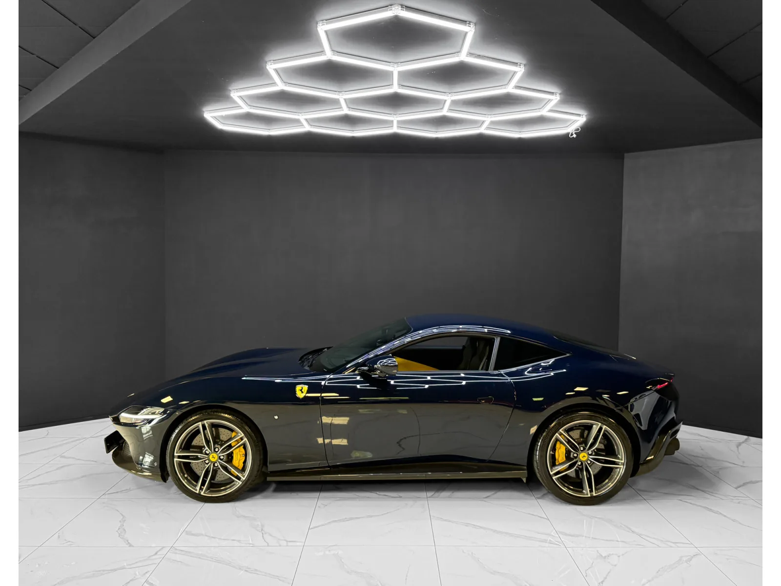 Ferrari Roma 3.9 T V8 DCT / FULL CARBON / ADAS / Magn.Ride - Photo 1