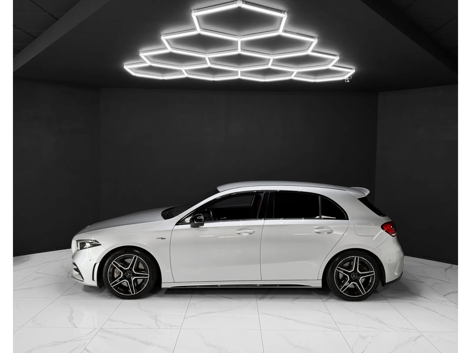Mercedes-Benz A 35 AMG A35 AMG 4MATIC DCT 7G - Photo 1
