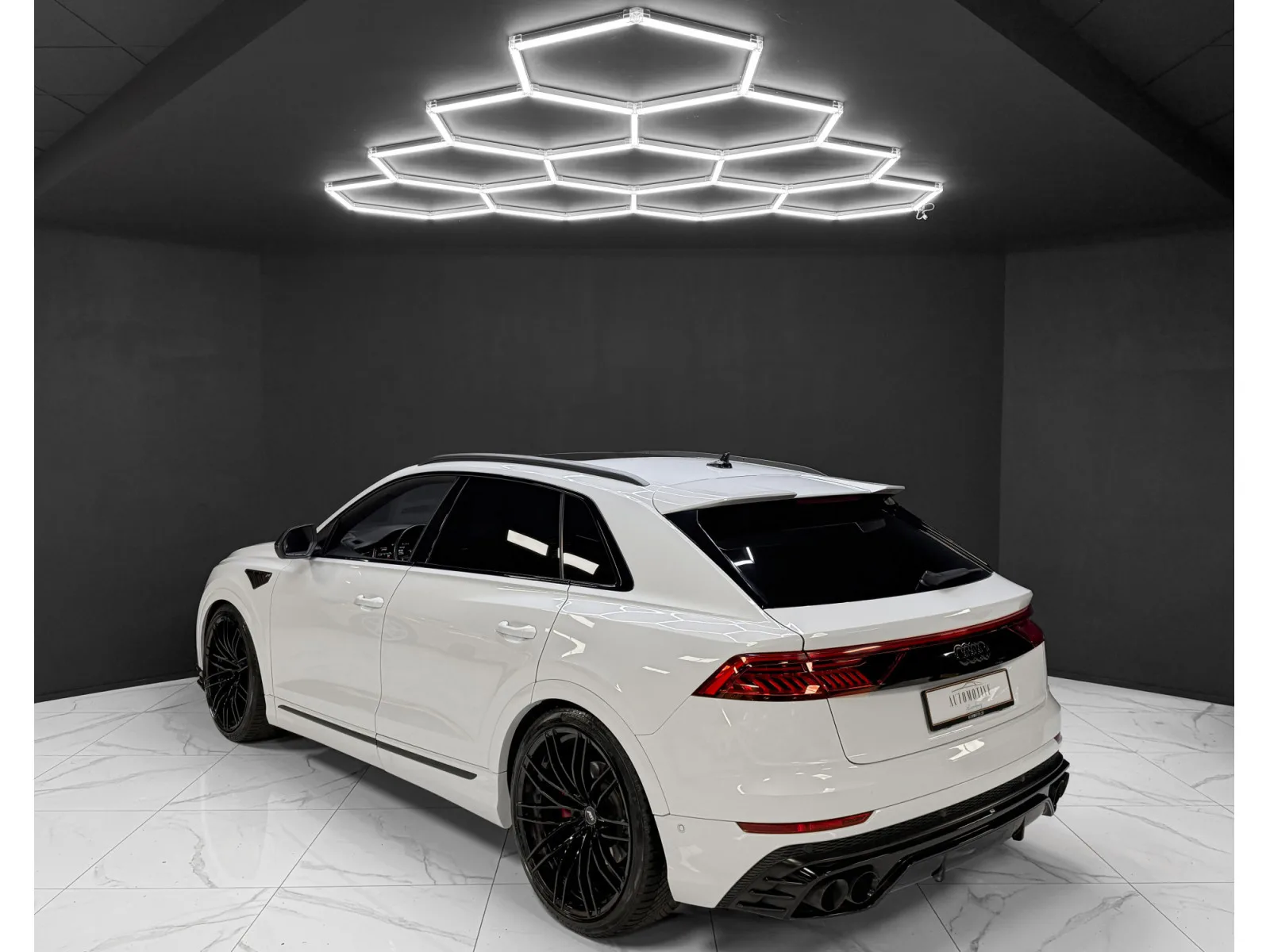 Audi SQ8 4.0 TFSI / ABT / MATRIX / B&O / PANO / HEAD-UP / 360° - Photo 1