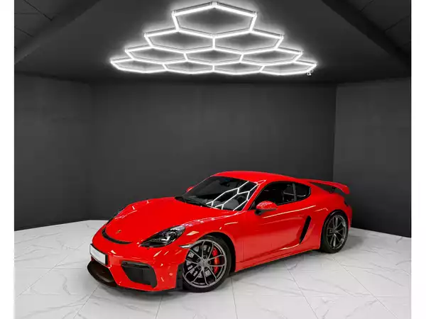 Porsche 718 Cayman GT4 - Photo 1