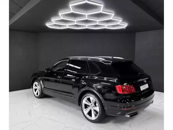 Bentley Bentayga 4.0 V8 / 1ST HAND / FULL SERVICE - Photo 2