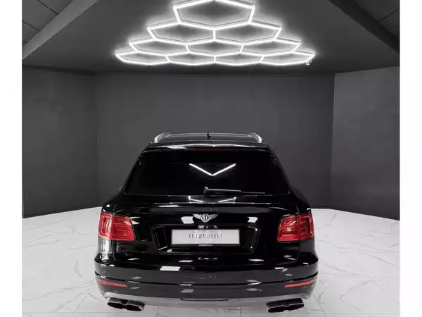 Bentley Bentayga 4.0 V8 / 1ST HAND / FULL SERVICE - Photo 3