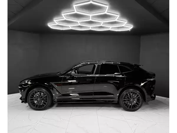 Aston Martin DBX 4.0 V8 707 / CARBON / PANO / 23" / BLACK B - Photo 2