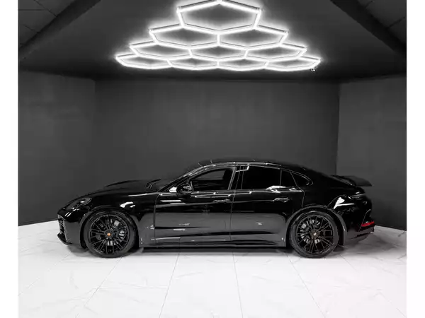 Porsche Panamera 4.0 V8 GTS / 5 SEATS / FULL - Photo 2