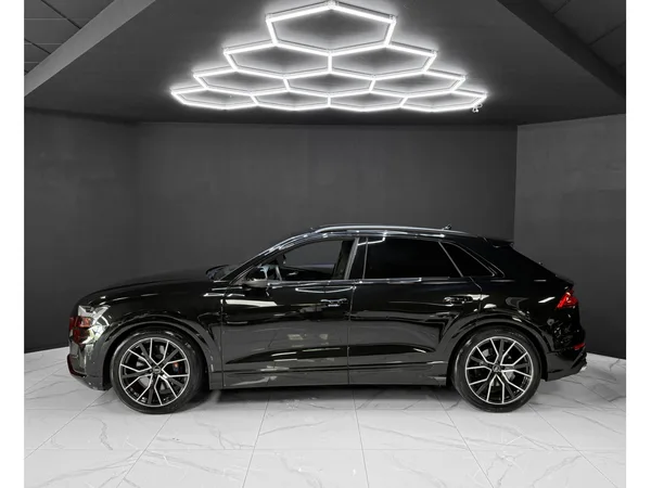 Audi SQ8 4.0 TFSI / MATRIX / B&O / PANO / HEAD-UP / 360° - Photo 2