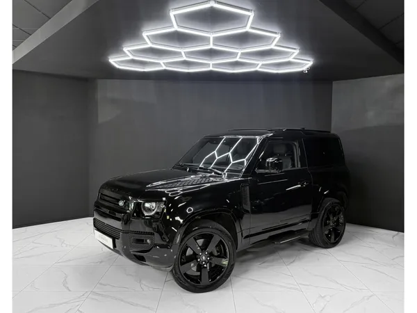 Land Rover Defender 90 AWD V8 WARRANTY 12/2029 - Photo 1