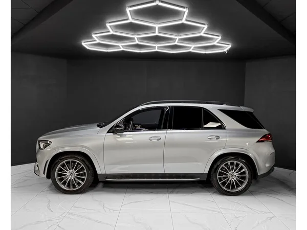 Mercedes-Benz GLE 450 AMG Line / WARRANTY 2027 / BURMESTER / 360° / PANO - Photo 2