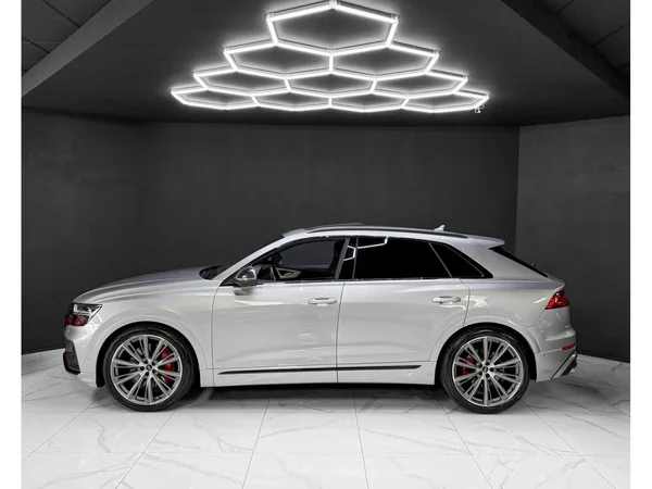 Audi SQ8 4.0 TFSI / REAR-AXLE / B&O / PANO / HEAD-UP / - Photo 2