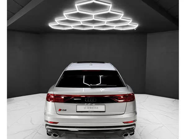 Audi SQ8 4.0 TFSI / REAR-AXLE / B&O / PANO / HEAD-UP / - Photo 3