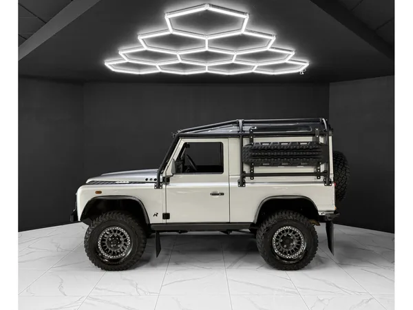 Land Rover Defender 90 TD5 REUL SPORT PARTS - Photo 2