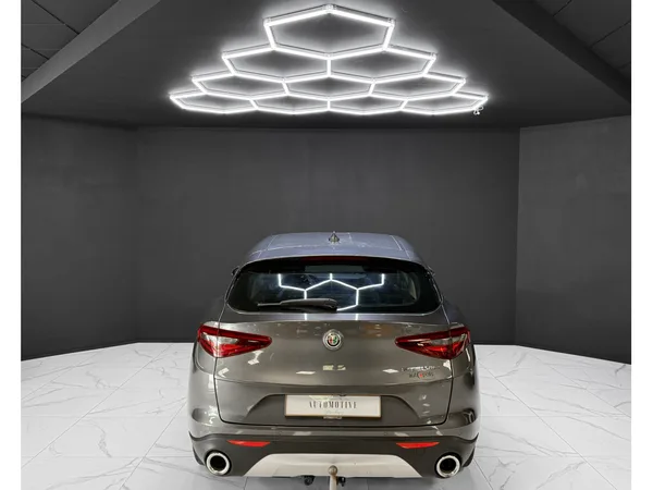 Alfa Romeo Stelvio 2.2 Diesel 160 ch - Photo 3